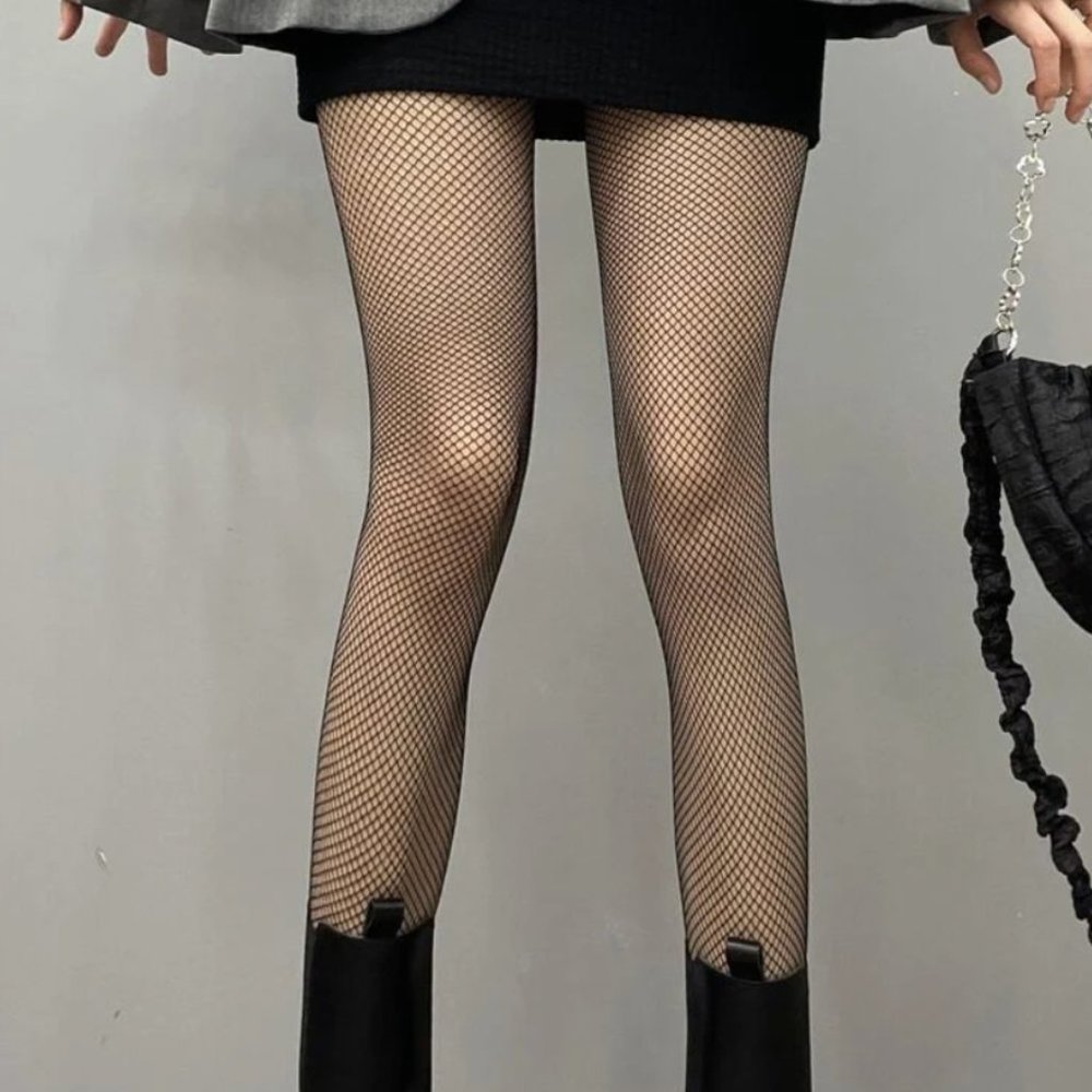 FREE W/ $20+ PURCHASE 🤍 new! korean fishnet tights